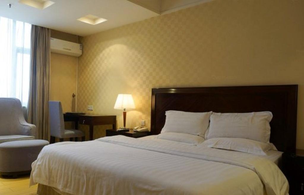 Yingfeng Hotel Донгуан Стая снимка